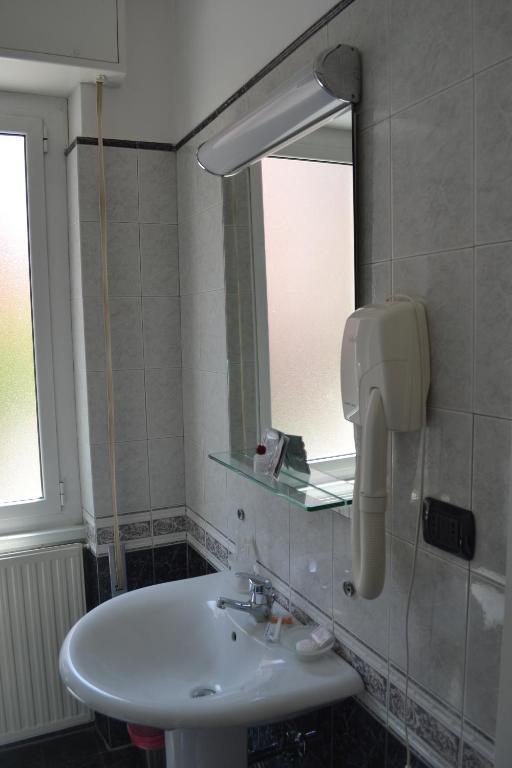 Hotel Il Gatto Rapallo Room photo